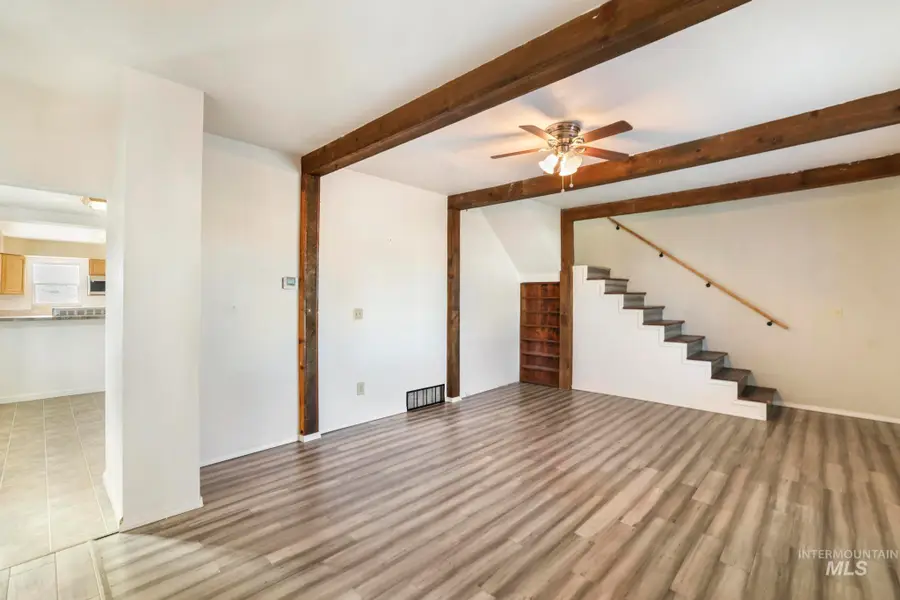 87 E Snake River Ave, Glenns Ferry, ID 83623 - #3