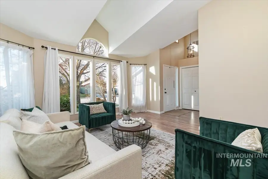 1544 E Falcon Rim Ct, Eagle, ID 83616 - #3