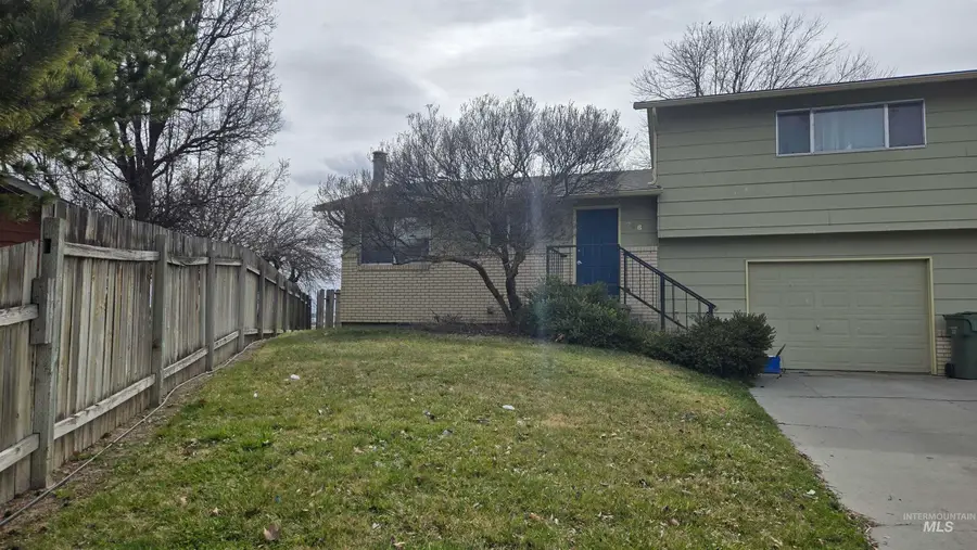 796 Skyhawk Drive, Ontario, OR 97914 - #2