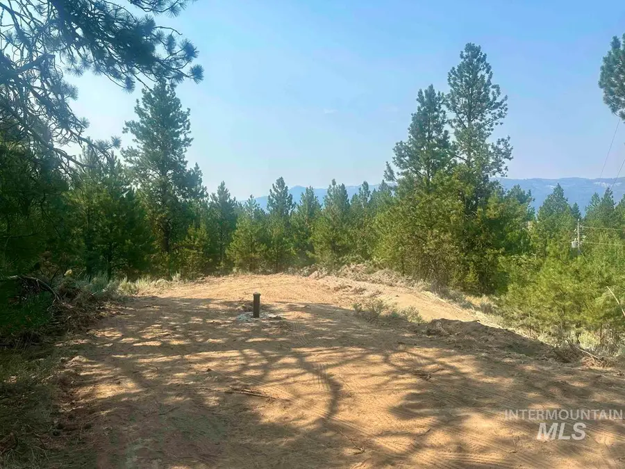 30 Four Seasons Drive, Cascade, ID 83611 - #3