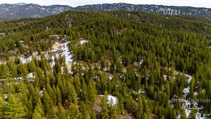 13 Sarah Way, Cascade, ID 83611 - #2