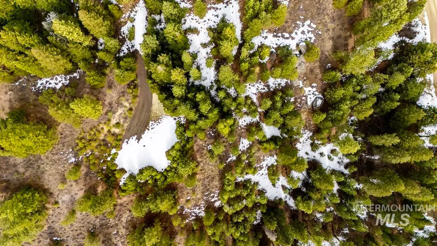 13 Sarah Way, Cascade, ID 83611 - #3