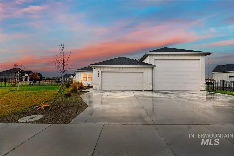 7141 E Merlin Hawk Ct, Nampa, ID 83686 - #2