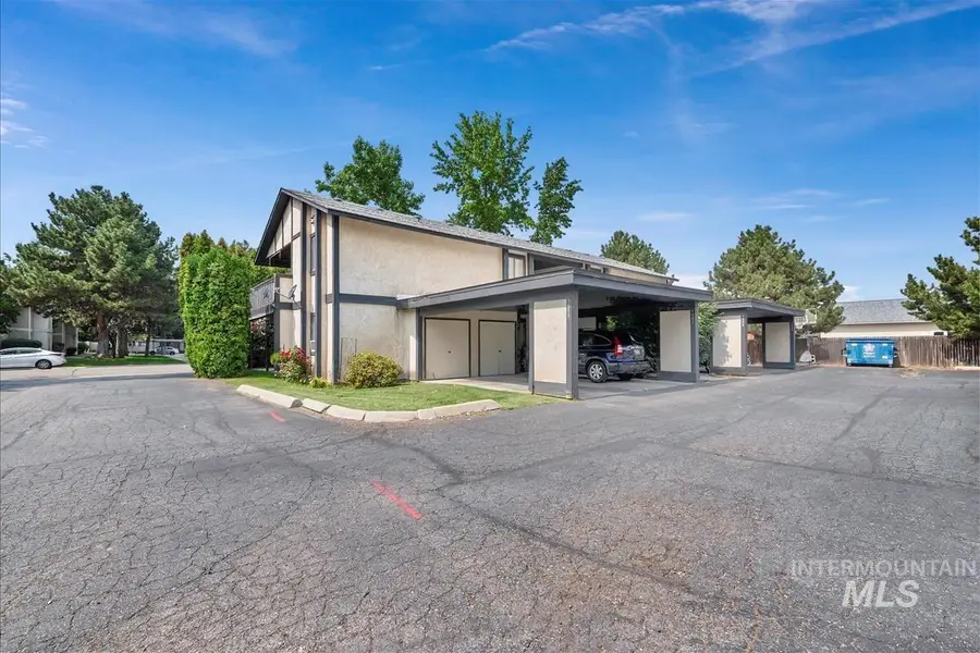 7084 W Colehaven Ln, Boise, ID 83704 - #2