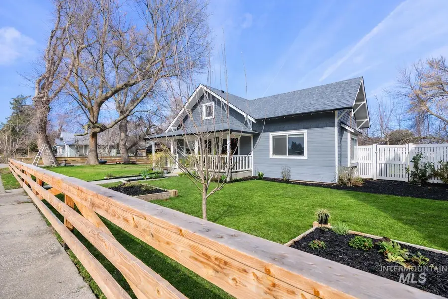 218 W Elm St, New Plymouth, ID 83655 - #2