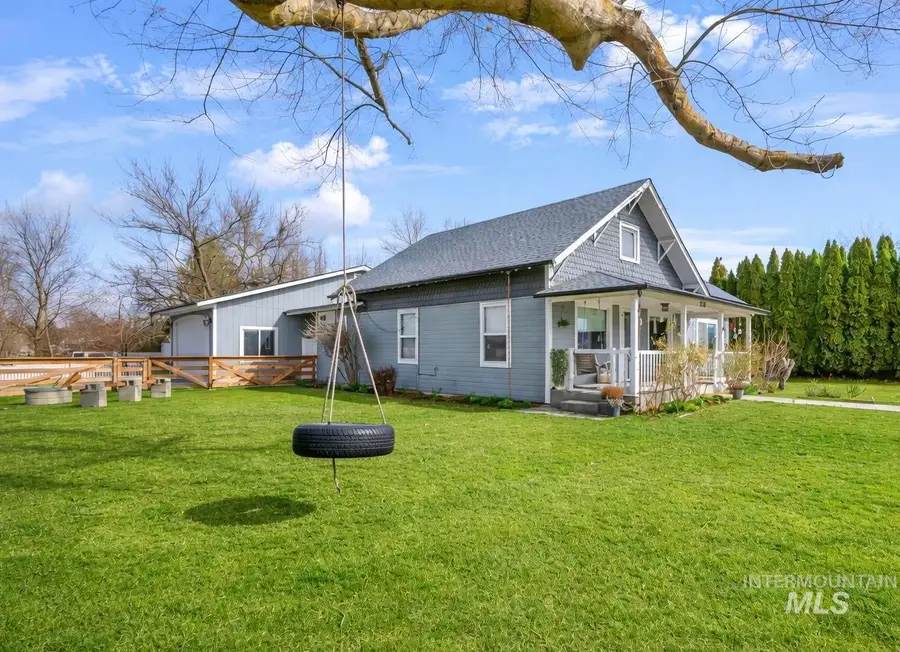 218 W Elm St, New Plymouth, ID 83655 - #3