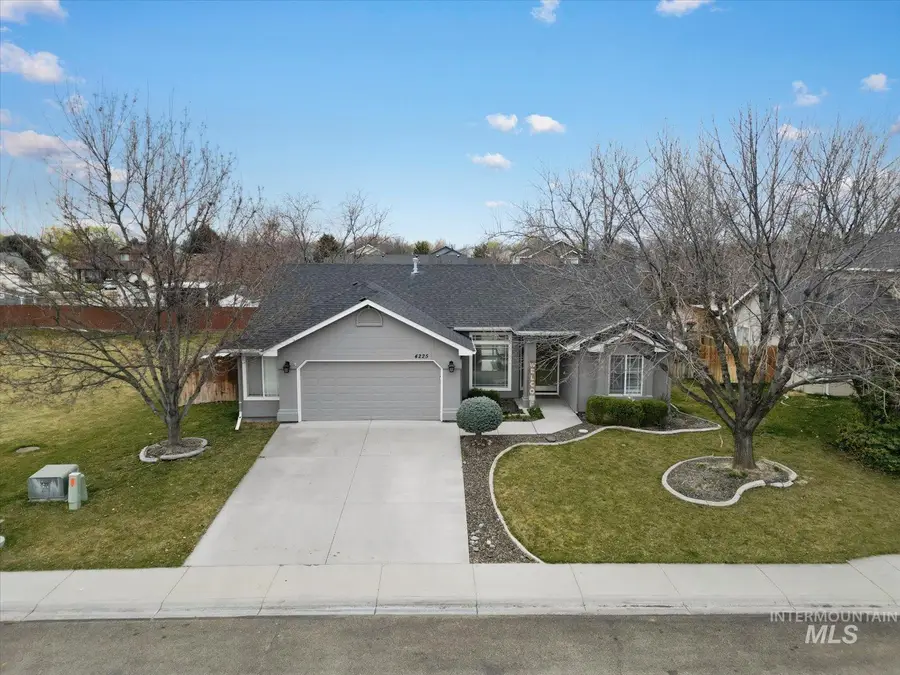 4225 E Park Ridge Dr, Nampa, ID 83687 - #2