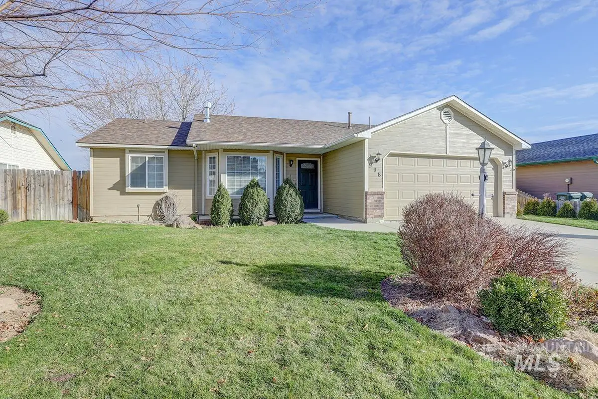 998 E Chateau Dr, Meridian, ID 83646 - #1