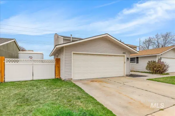 1036 W Crest Wood Dr, Meridian, ID 83642