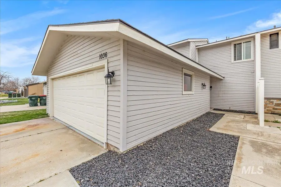 1036 W Crest Wood Dr, Meridian, ID 83642 - #3