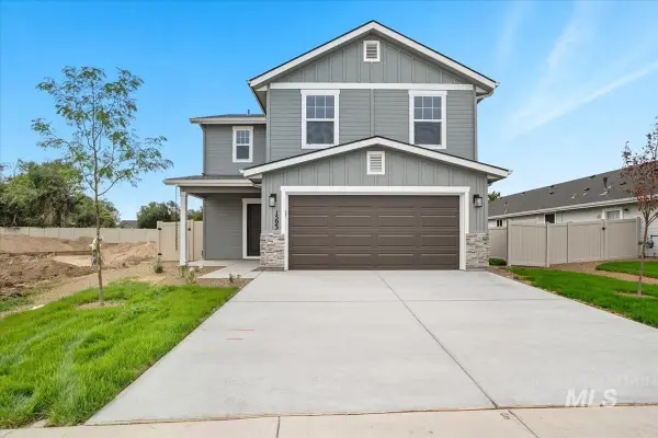 9532 S Stonefly Ave, Kuna, ID 83634