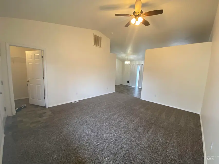 107 S Banner Street, Nampa, ID 83686 - #3