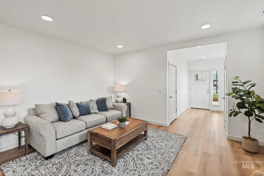 720 SW Mendenhall St #3/1, Mountain Home, ID 83647 - #3