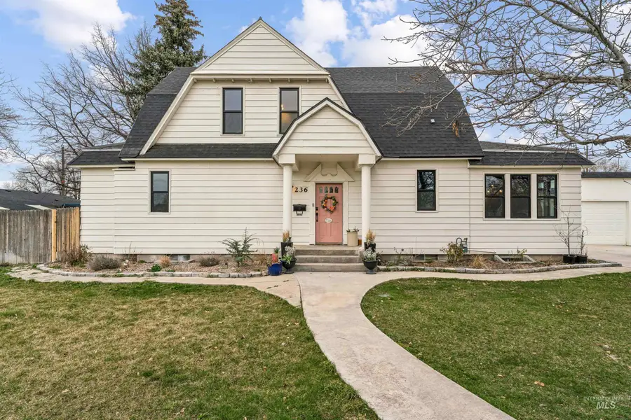236 Elmore Ave, Nampa, ID 83651 - #3