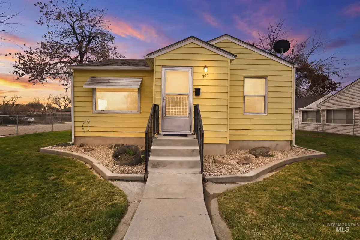 303 W Hazel Street, Caldwell, ID 83605 - #1