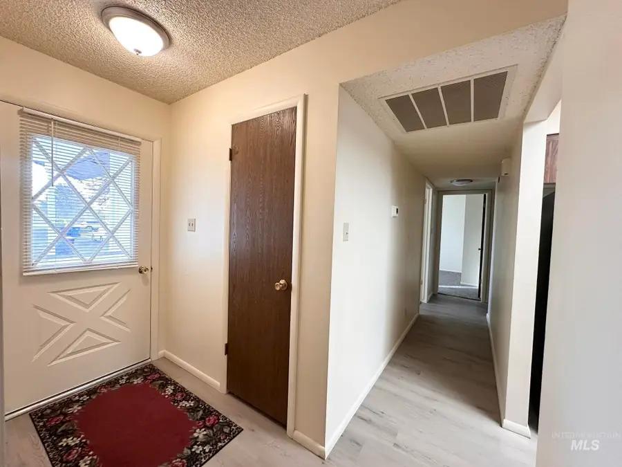 551 Park Meadows Cir, Twin Falls, ID 83301 - #2