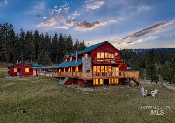 6 E Beck Rd, Garden Valley, ID 83622