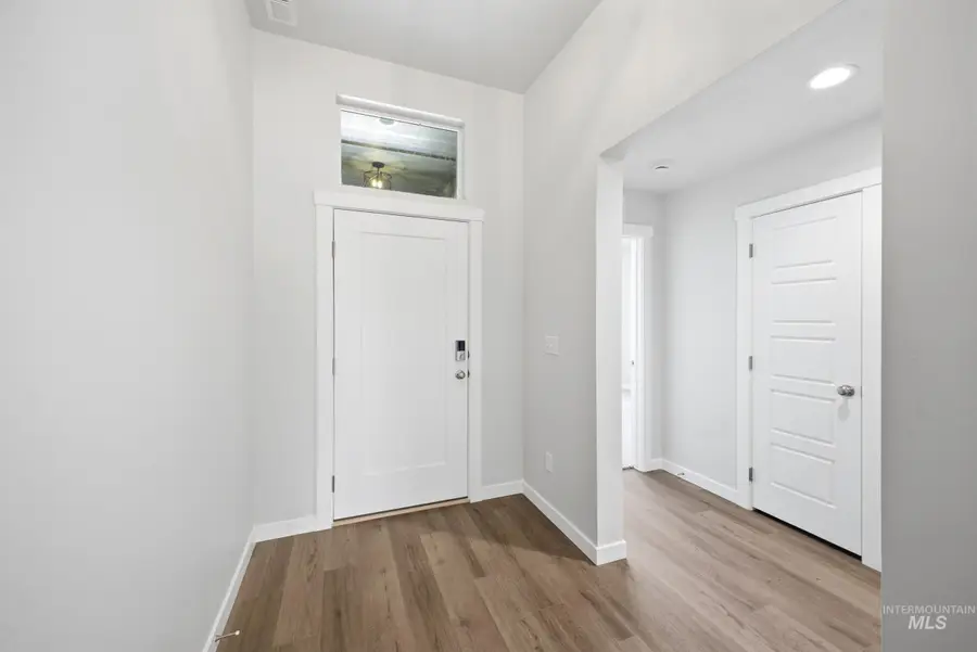 6661 W Redwood Creek Dr, Meridian, ID 83646 - #3