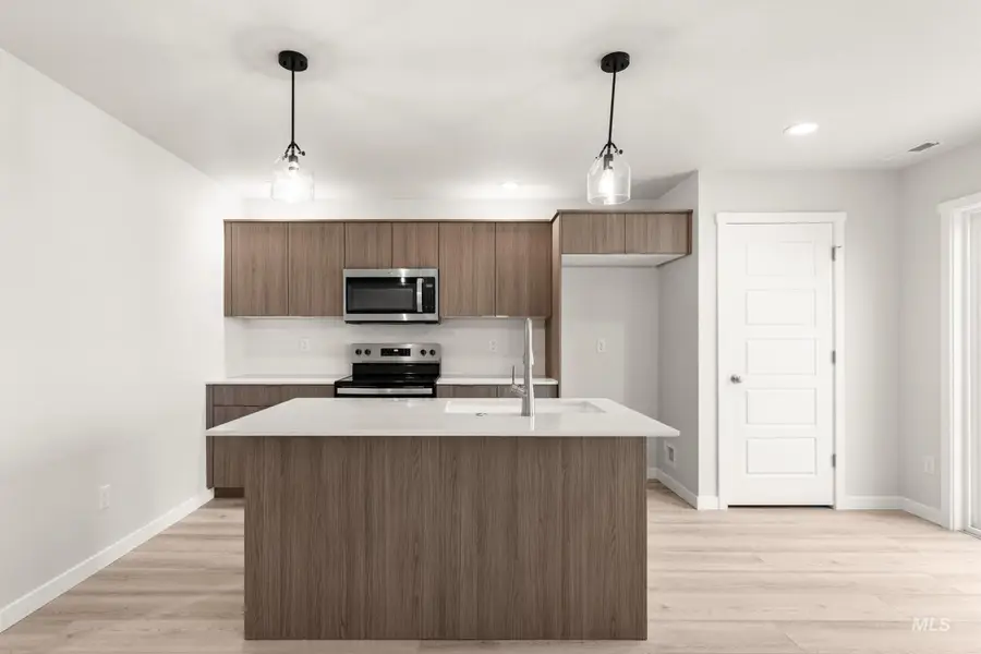 10830 Rutland St, Caldwell, ID 83605 - #3