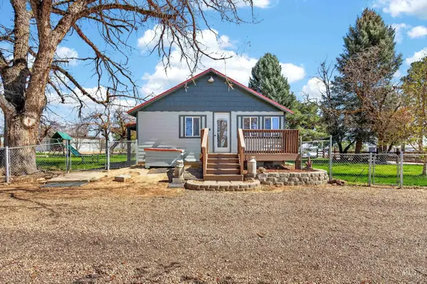 23466 Freezeout Rd, Caldwell, ID 83607