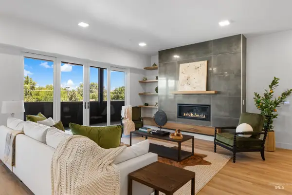 55 E State St #304, Eagle, ID 83616