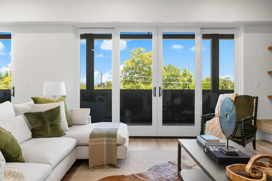 55 E State St #304, Eagle, ID 83616 - #2