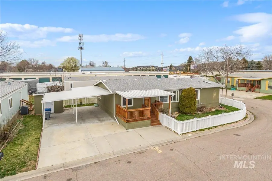 5755 N Confederate Lane, Garden City, ID 83714 - #2