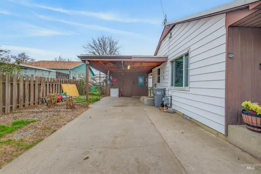 1409 Elm Street, Clarkston, WA 99403 - #3