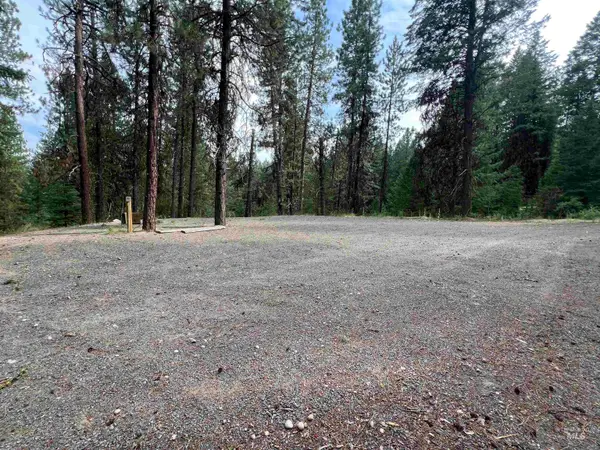 24 Ranch Cir, High Valley, ID 83611