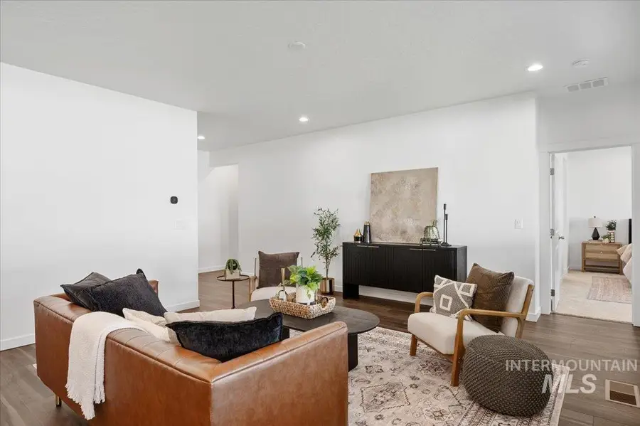 2573 N Morehouse Ave, Eagle, ID 83616 - #2