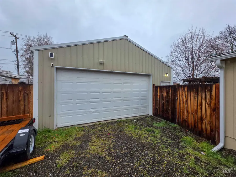 1212 7th Street, Clarkston, WA 99403 - #2