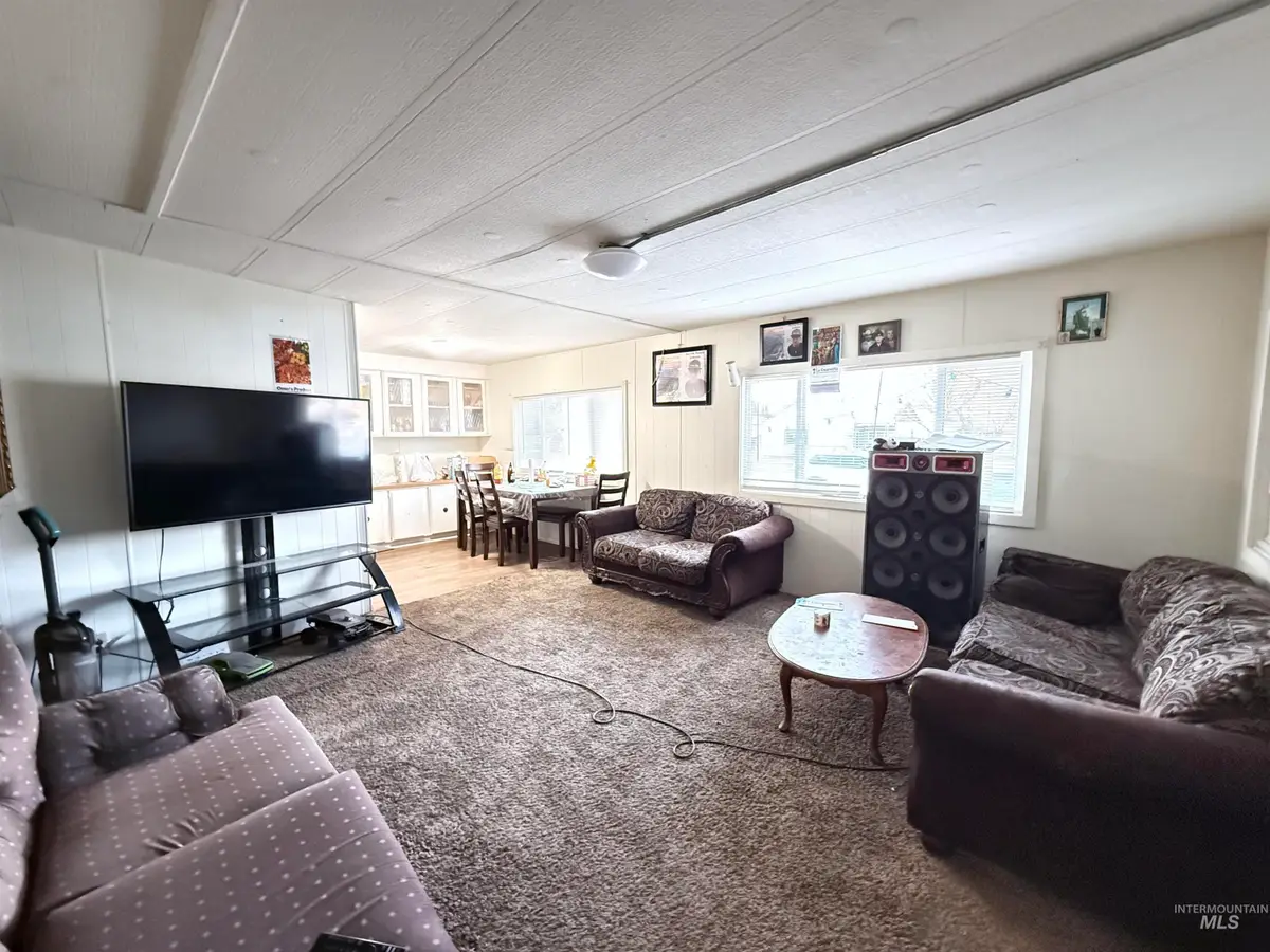 415 E 1st Ave, Jerome, ID 83338 - #1