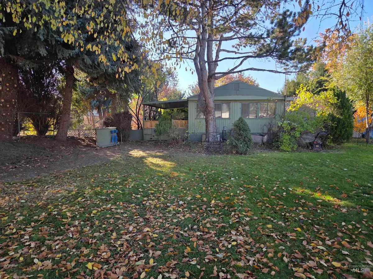 1715 W Flamingo Ave Trlr 3 #TRLR 3, Nampa, ID 83651 - #1