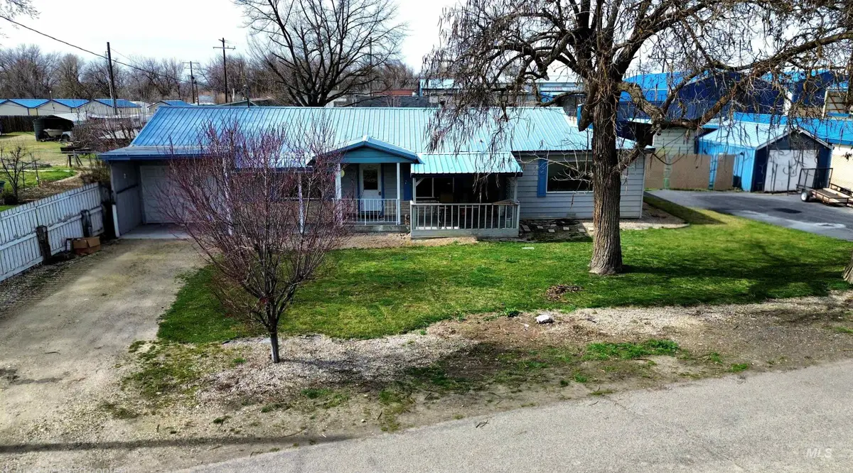 684 S Park St, Payette, ID 83661 - #1