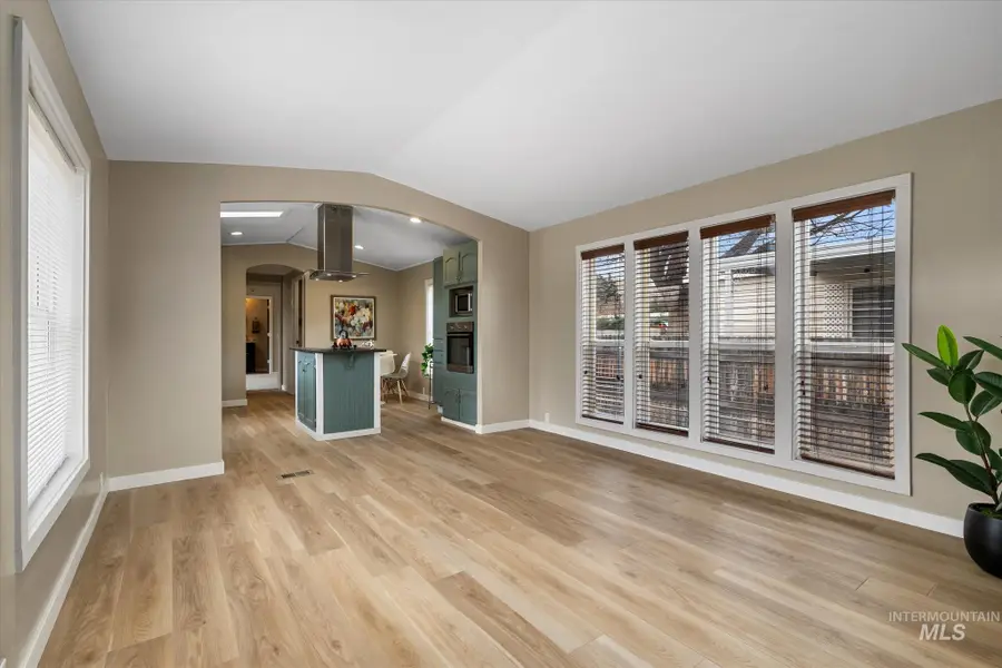 3703 S Clacton Way, Boise, ID 83716 - #3