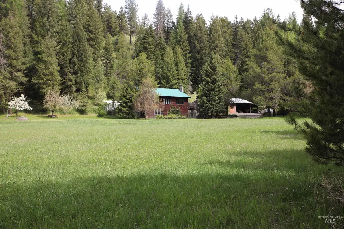 1021 Claypit Rd, Troy, ID 83871 - #1