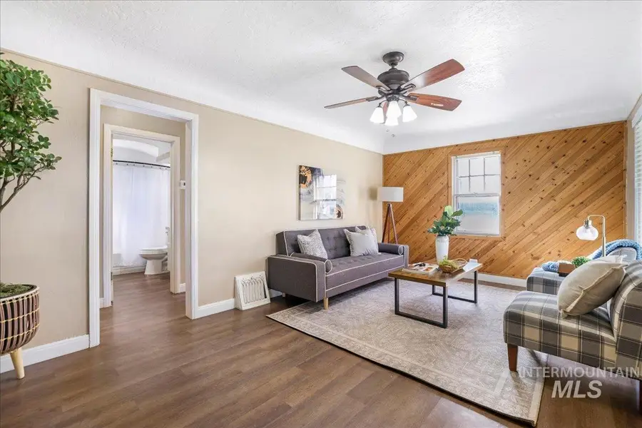 160 Tyler St, Twin Falls, ID 83301 - #2