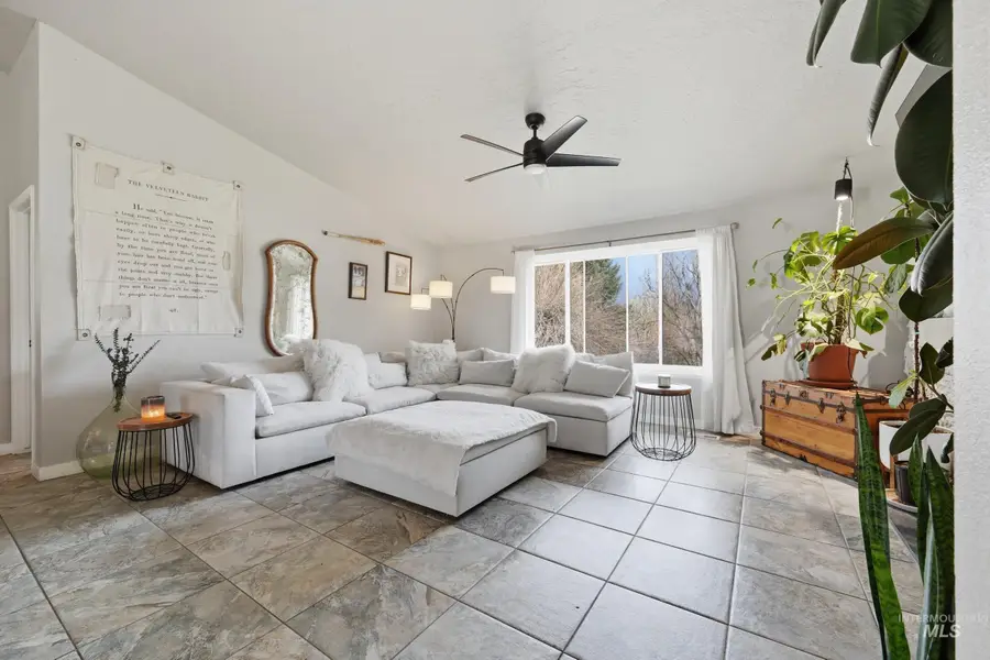 2994 S Ithaca Ave, Boise, ID 83709 - #3