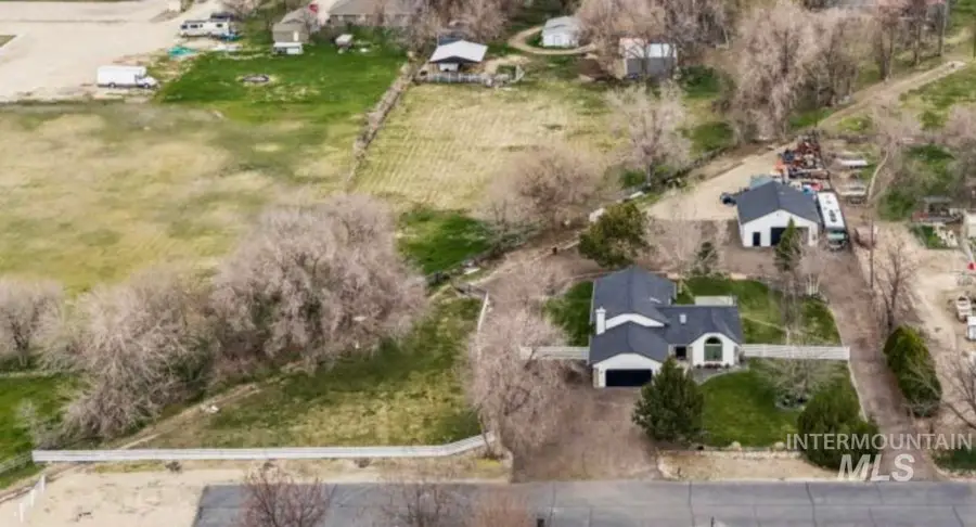 710 Keogh Ln, Caldwell, ID 83607 - #3