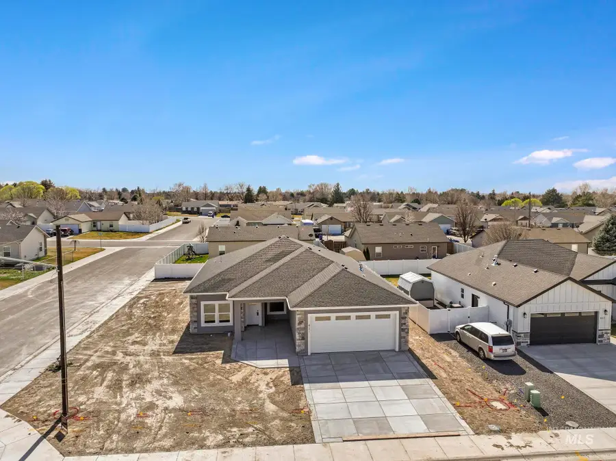 821 23rd Ave E, Jerome, ID 83338 - #3