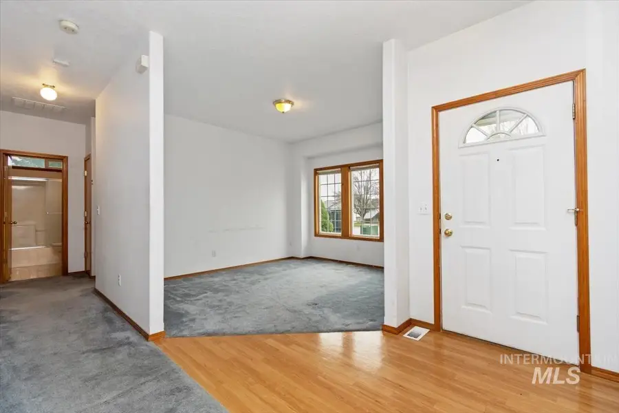 2305 E Oakridge St, Boise, ID 83716 - #3