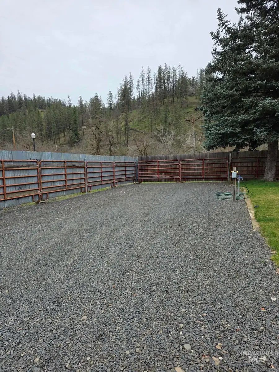 220 S Main Street, Peck, ID 83545 - #3