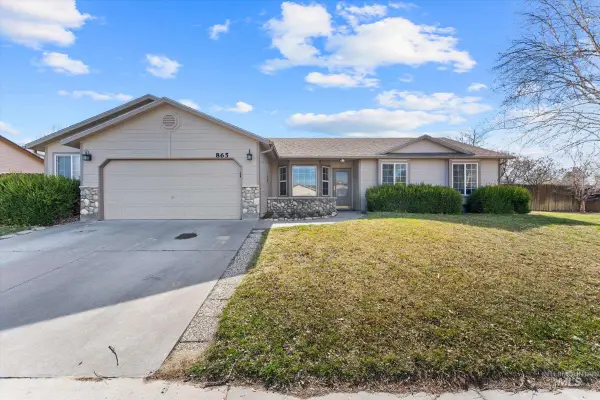 865 Gregory Ln, Mountain Home, ID 83647