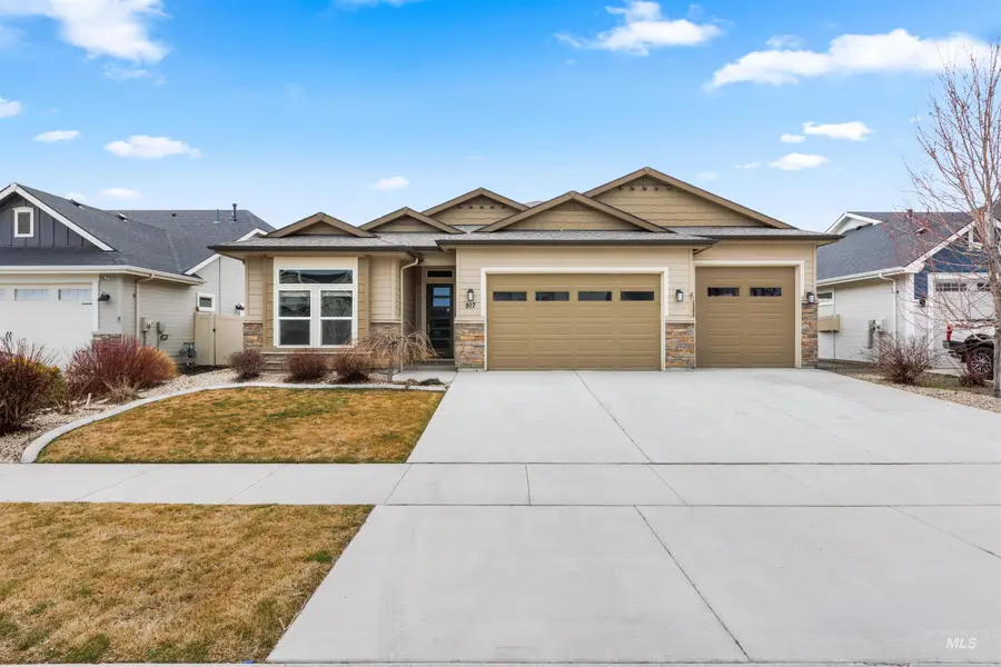 917 E Pascua Dr, Kuna, ID 83634 - #2