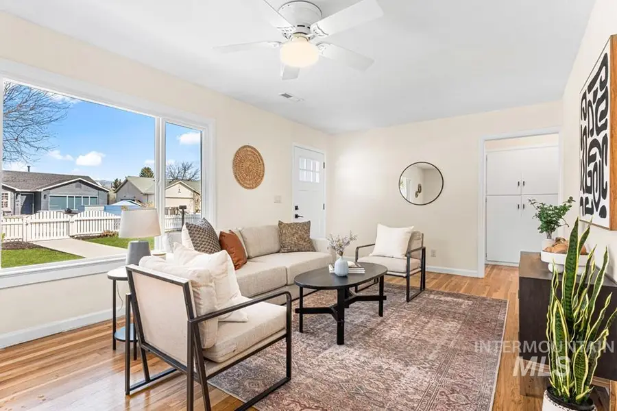 319 W Howe St, Boise, ID 83706 - #2