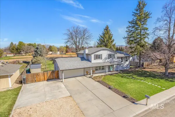 10438 W Hollandale Dr, Boise, ID 83709