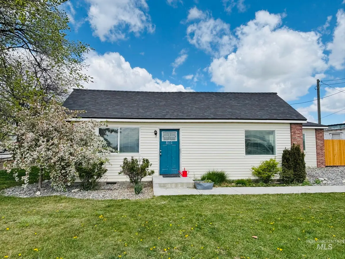 802 S 9th St, Rupert, ID 83350 - #1