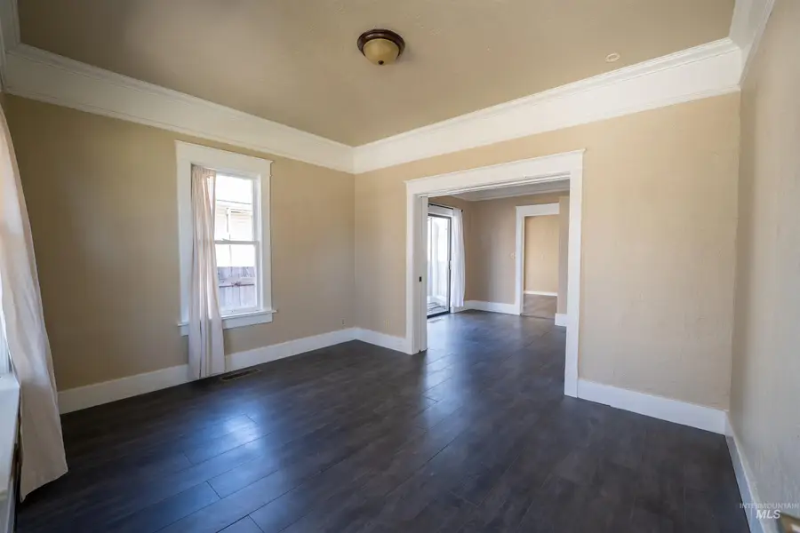 820 11th Ave South, Nampa, ID 83651 - #3