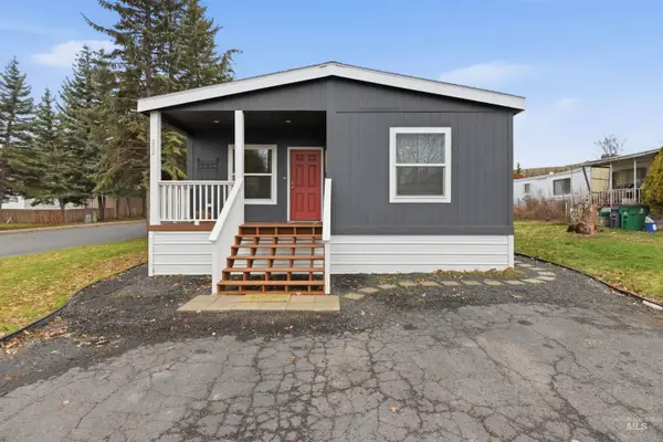 411 N Almon #302, Moscow, ID 83843