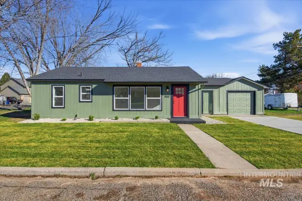 810 E 9th N, Mountain Home, ID 83647